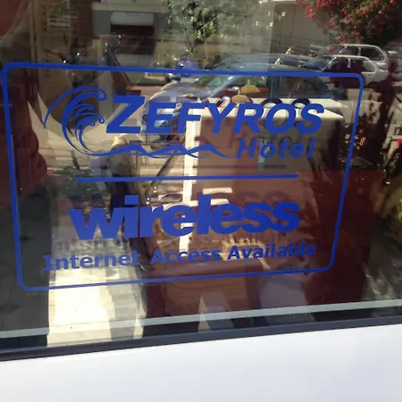 ホテル Zefyros