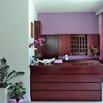 Готель Zefyros *