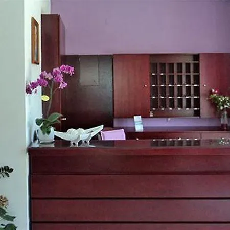 Otel Zefyros Rhodes City