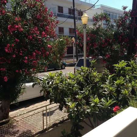 Zefyros Hotell