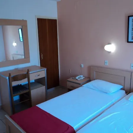 Zefyros * עיר רודוס