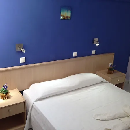 Zefyros * עיר רודוס