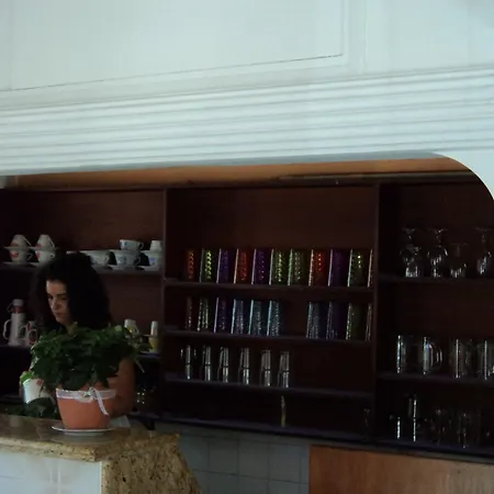 Zefyros * עיר רודוס