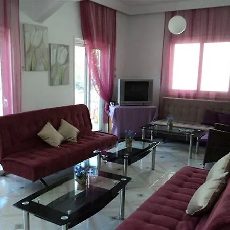 泽费罗斯酒店 Rhodes City